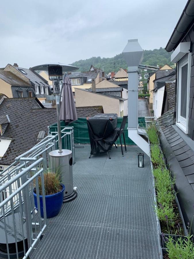 Grosse Wohnung Mit Rheinblick บอพพาร์ด ภายนอก รูปภาพ